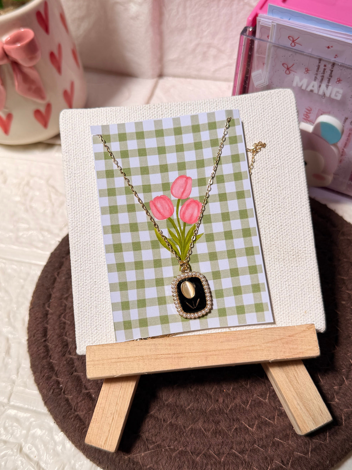 Tulip bloom necklace 🌷