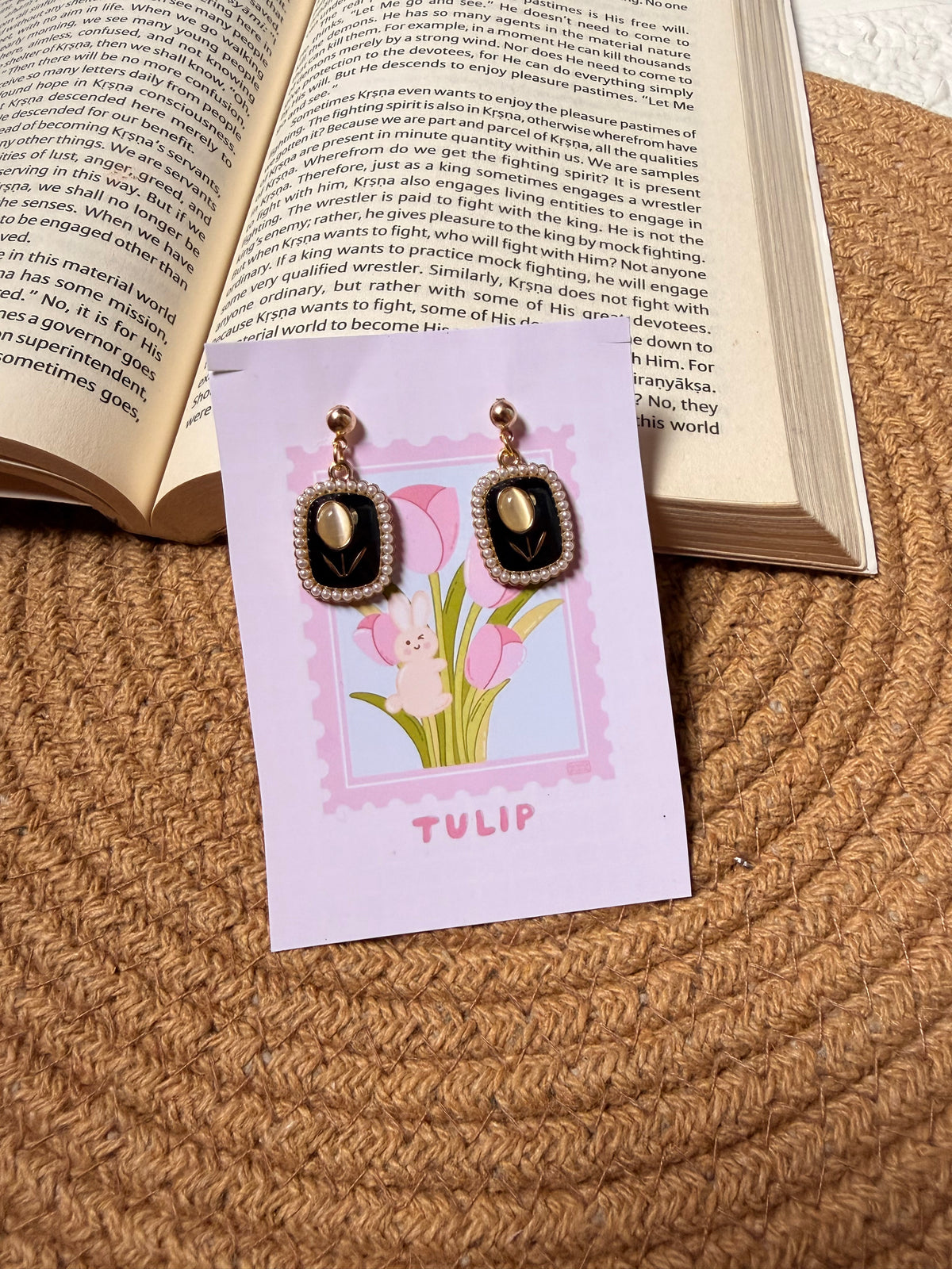 Midnight tulip Earrings