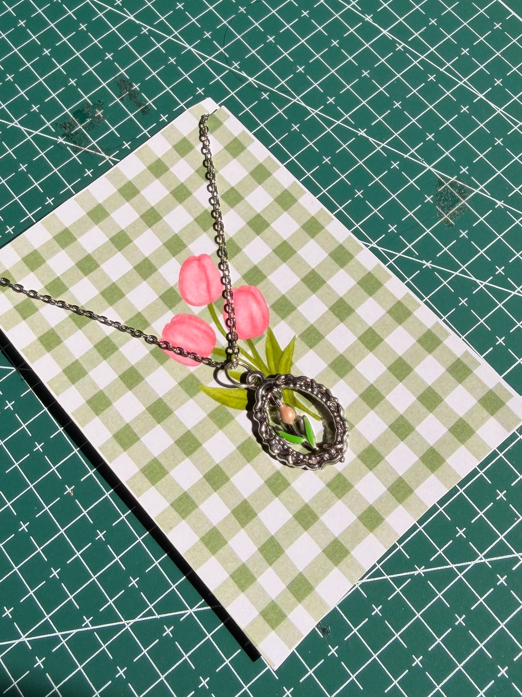 Tulip – Floral Charm Necklace